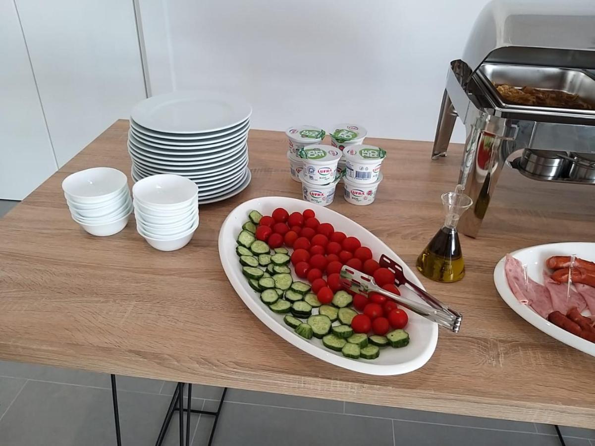 H&M Hotel Vlore Ngoại thất bức ảnh